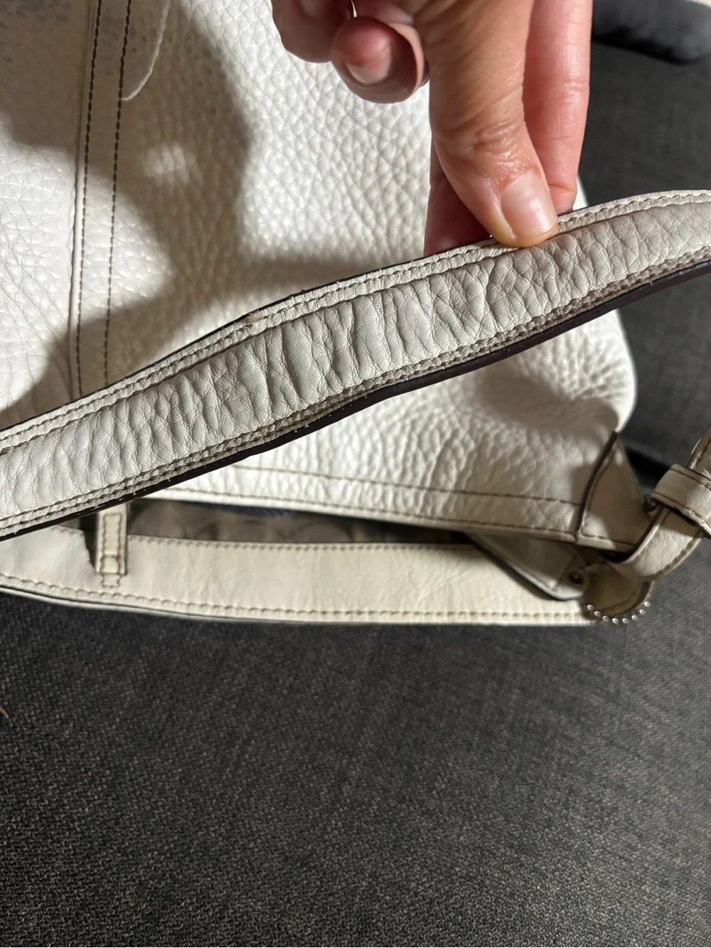 Y2K-era Coach Soho Large Hobo Bag (Style Number 5715